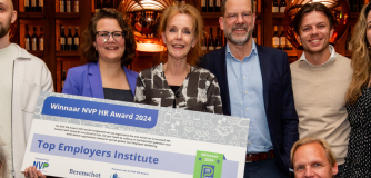 Winnaar NVP HR Award 2024.png