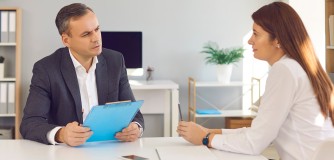 exitgesprek smal shutterstock 1907182018.jpg